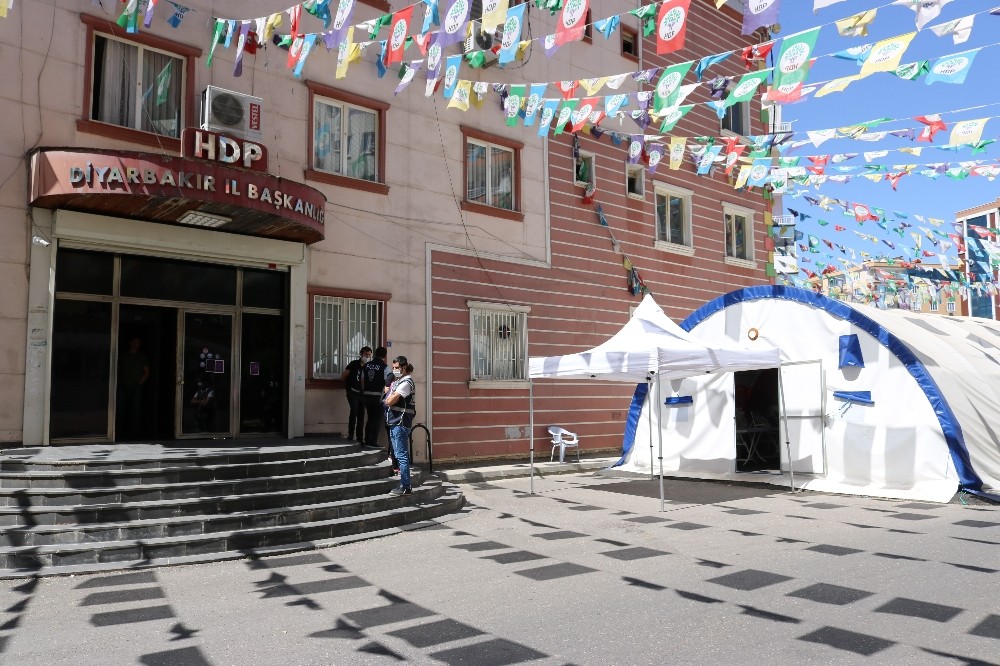 HDP önündeki ailelerin evlat nöbeti 278’inci gününde 
