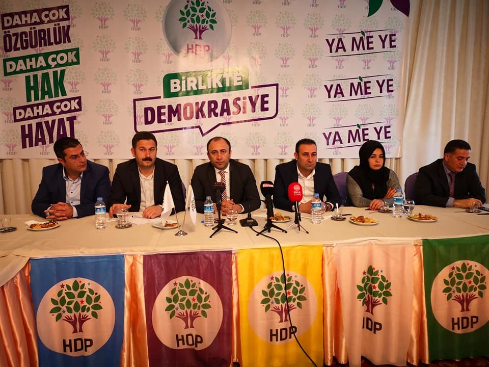 HDP Saadet Partisi’nin adayını desteklemek için adaylarını geri çekti 