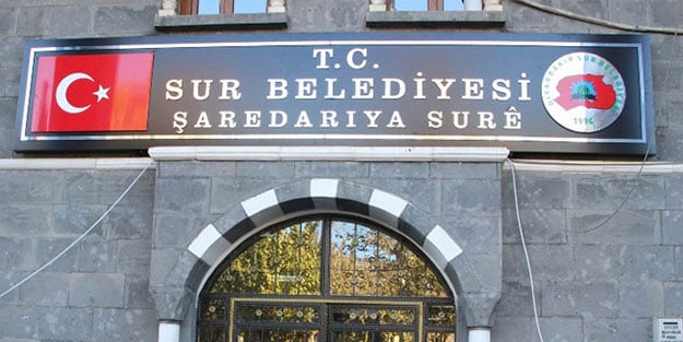 HDP'den büyük skandal! 1 Mayıs'ı kutlayıp 2 Mayıs'ta kovdular