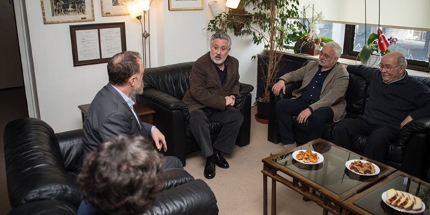 HDP'den Cumhuriyet'e manidar ziyaret