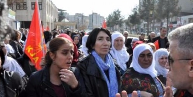 HDP'li Milletvekili Acar terörist cenazesinde