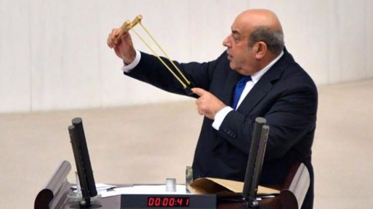 HDP'li Hasip Kaplan dalga konusu oldu