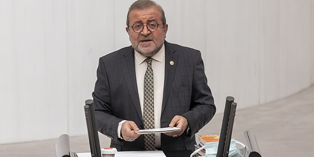 HDP'li Kemal Bülbül TBMM'de "Biz Kemal Pir'iz" diyerek açıkça "Biz PKK'lıyız" diyor!