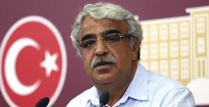 HDP'li Mithat Sancar Meclis Başkanvekili oldu