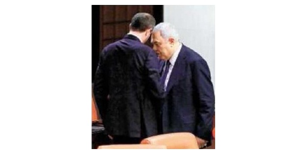 HDP'li ve MHP'li vekilin kafa tokuşturduğu an