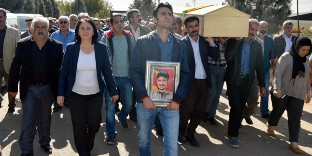 Mehmetçiğin çatıştığı terörist HDP'nin omuzlarında!