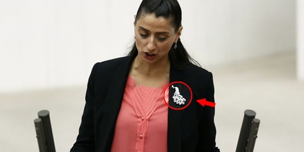 HDP'li vekilin taktığı broşun sırrı ortaya çıktı