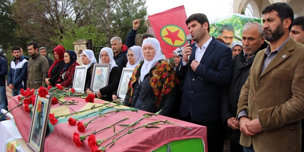 HDP'li vekiller yine terörist cenazesinde!