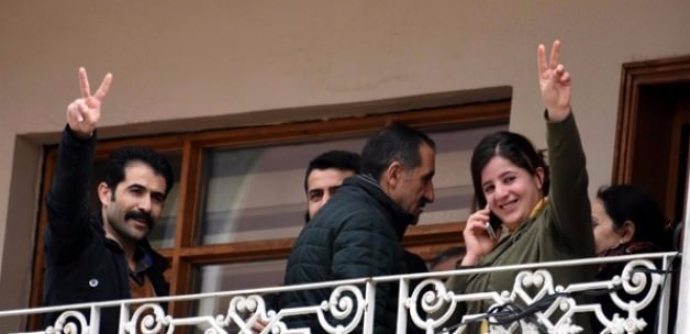 HDP'liler hain saldırıyı kutladı