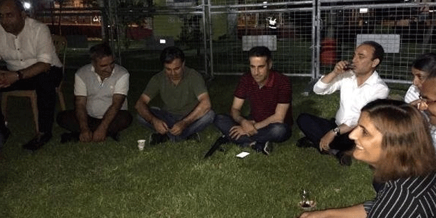 HDP'liler kendi çalıp kendi oynadı!