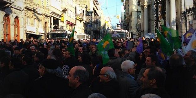 HDP'lilere biber gazlı müdahele