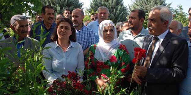 HDP'lilerin hainlikleri bitmiyor! Topluca ziyaret ettiler...