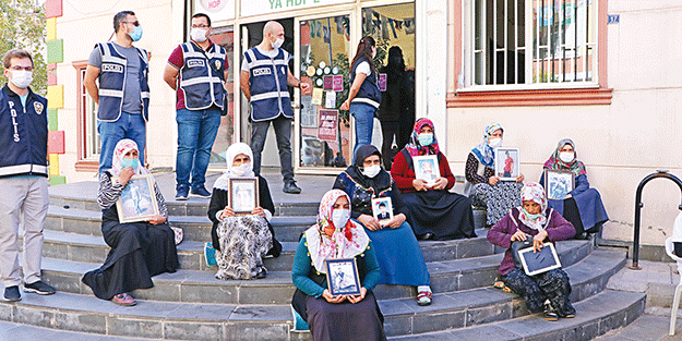 HDP’nin bütün binaları aransın