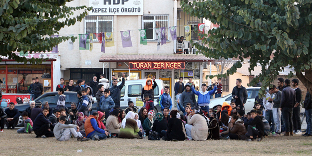 HDP çadırına polis engeli!