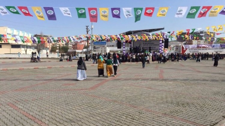 HDP'ye kalesinde büyük şok!