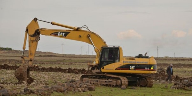 HDP'ye oy vermeyenlerin arazilerine belediyeden gasp!