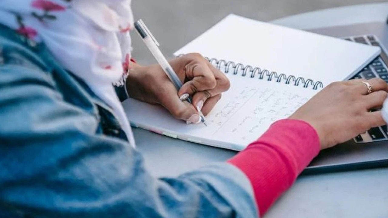 ‘Helal olsun’ dedirten karar: Başörtüsü yasağını uygulamayacağız