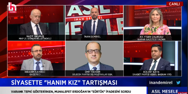 Helalleşmek isteyen CHP'nin kanalında başörtülü tercümana kin kustular!