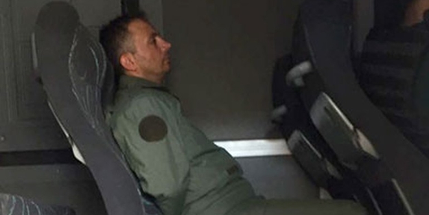 Helikopteri kullanan hainin rütbesi söküldü!