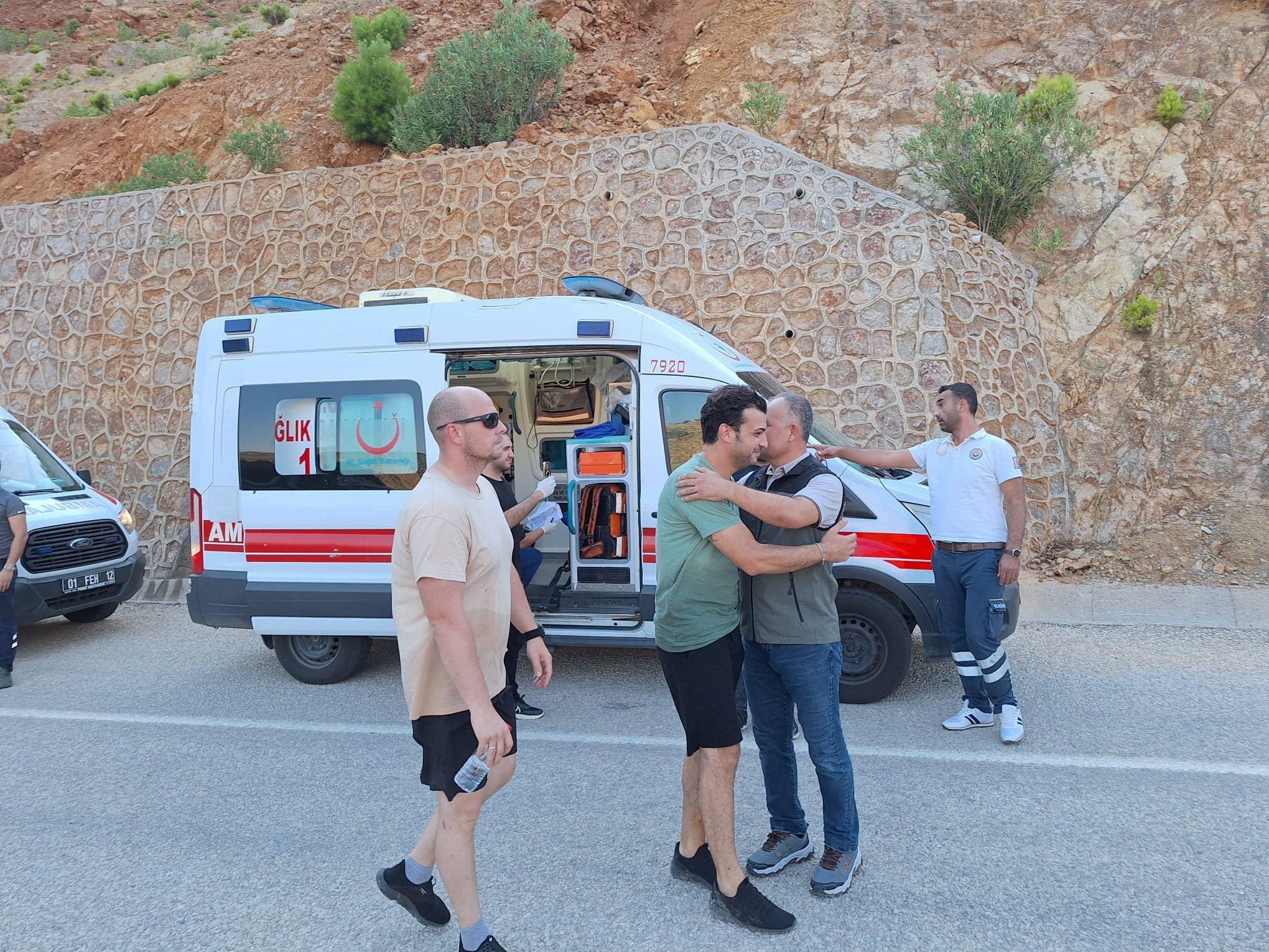 Helikopterin düşme anına tanık olan köylüler o anları anlattı