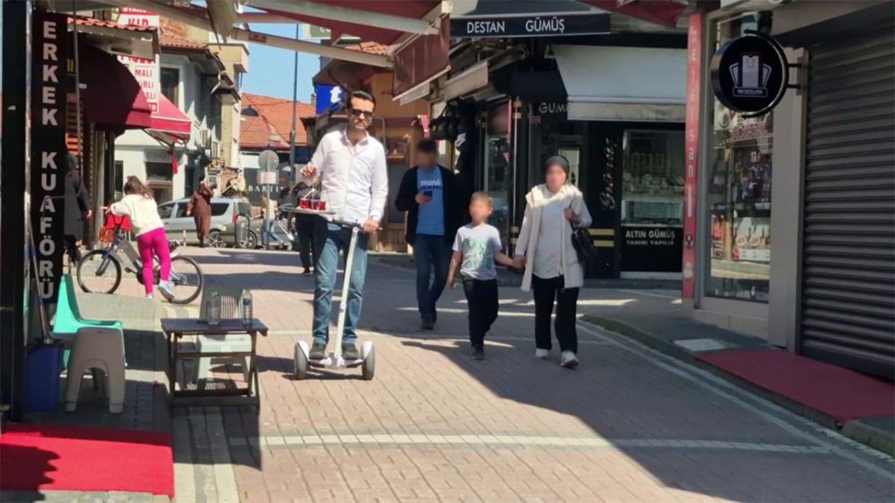 Hem askılı hem cincırlı zamane çaycısı