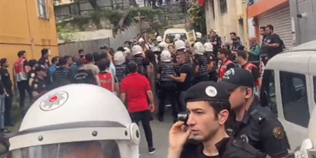 Hem yasağı del hem çığırtkanlık yap! LGBT yasası şart oldu