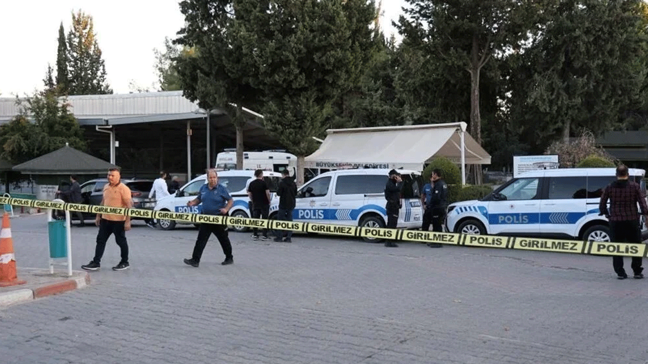 Hemen idam gelmeli! Adana'dan kan donduran haber: Terör dağda bitti şehirde geziyor