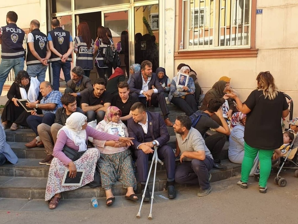 Hempa Çocuk Derneğinden Diyarbakır’daki annelere ziyaret 