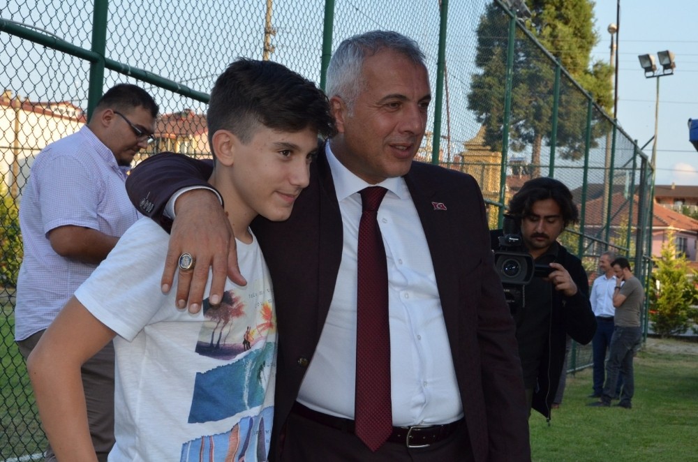 Hendek Kaymakamlığı futbol turnuvası başladı 