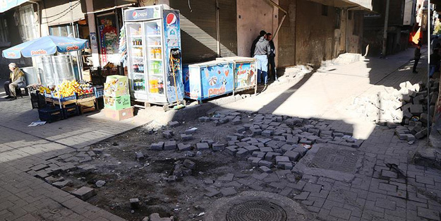 Teröristler o esnafa bakın ne yaptı...