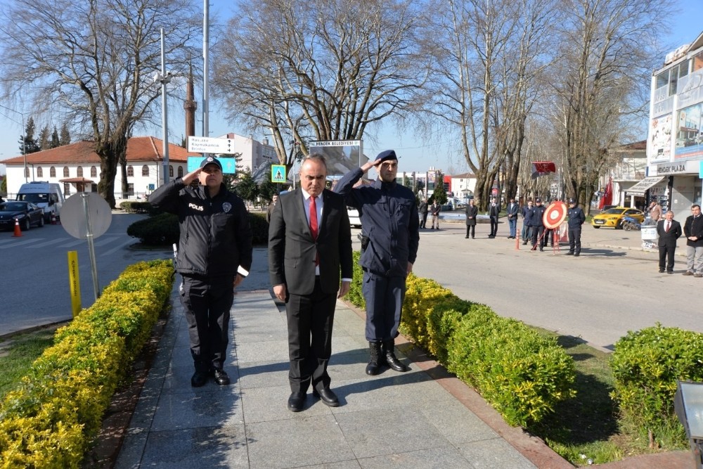 Hendek’te şehitleri anma programı gerçekleşti 