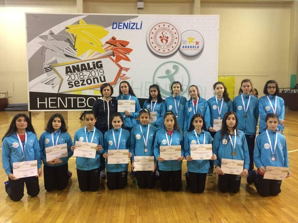 Hentbol Analigde Kayseri Rüzgarı esti 