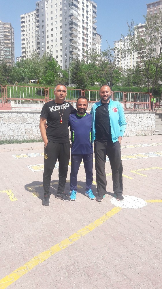 Hentbole 200 öğrenci ile alt yapı yeni sezona hazırlanıyor 