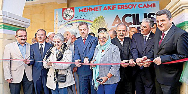 Hepimiz Akif’in torunlarıyız