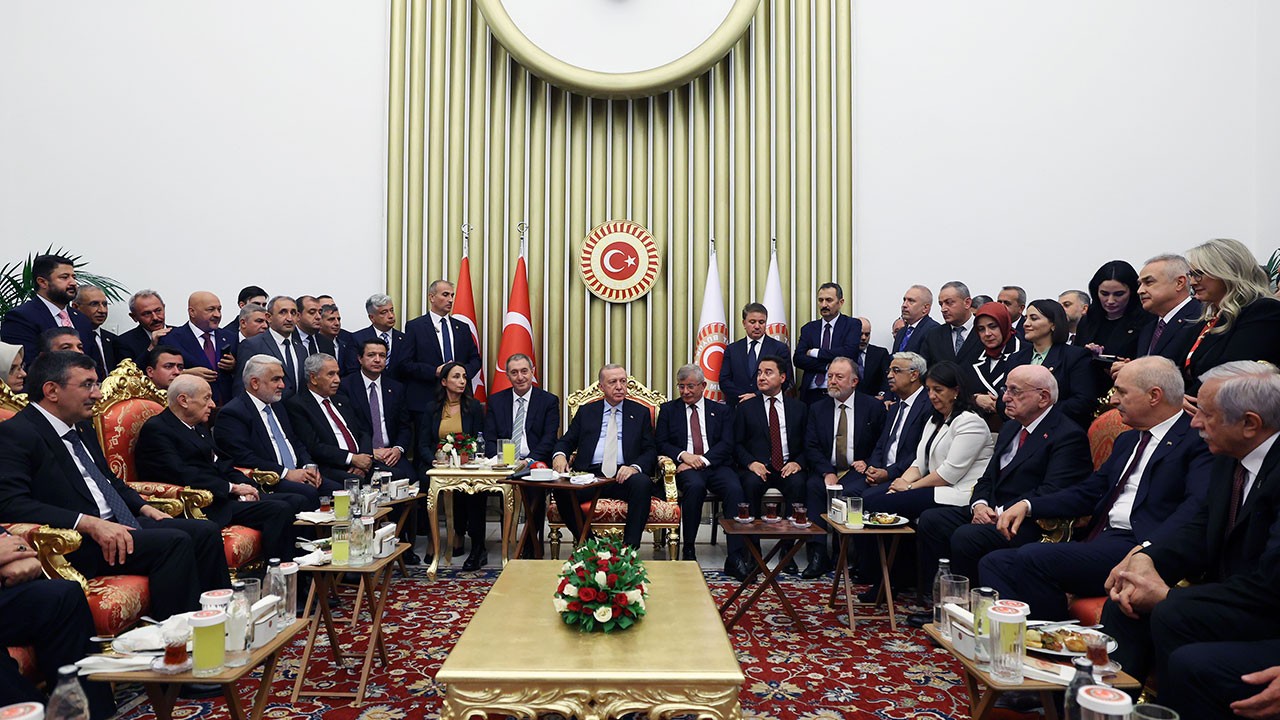 Hepsi ifşa oldu... İşte Türkiye'yi kutuplaştıran kafa!