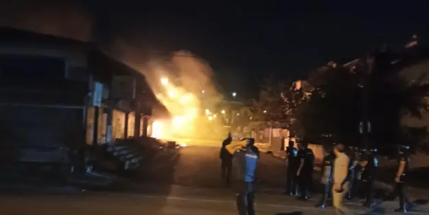 Hepsi serbest! Irkçı faşistlerin yaptıkları yanlarına kâr mı kalıyor?