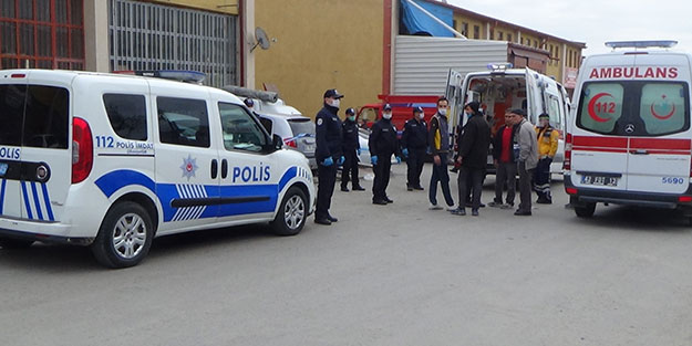 Hepsini başlarından vurdu, polise gelip teslim oldu