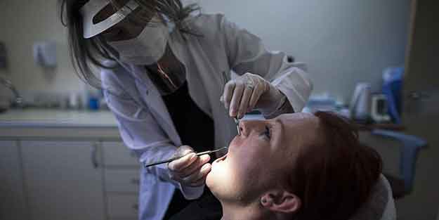 Her 100 kişinin 90’ında çürük diş var