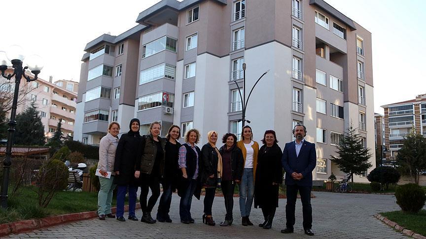 Her apartman bir öğrenciye burs veriyor