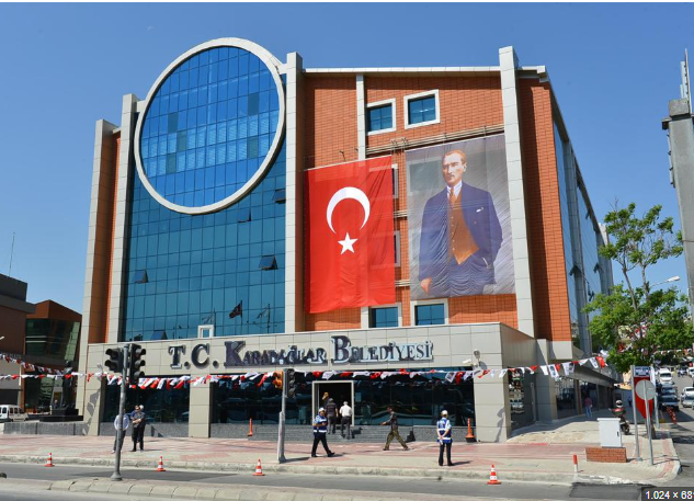 Her Atatürk posterinin arkasında milyonluk vurgun var! CHP’li Karabağlar Belediyesinde 25 milyonluk kayıp