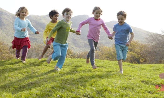 Her çocuk devletin koruma şemsiyesi altında