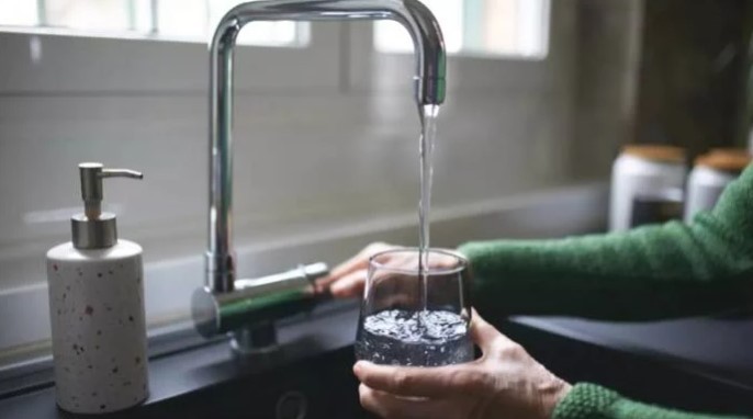 Her dakika ölümü bekliyor! İçtiği su hayatını bitirdi