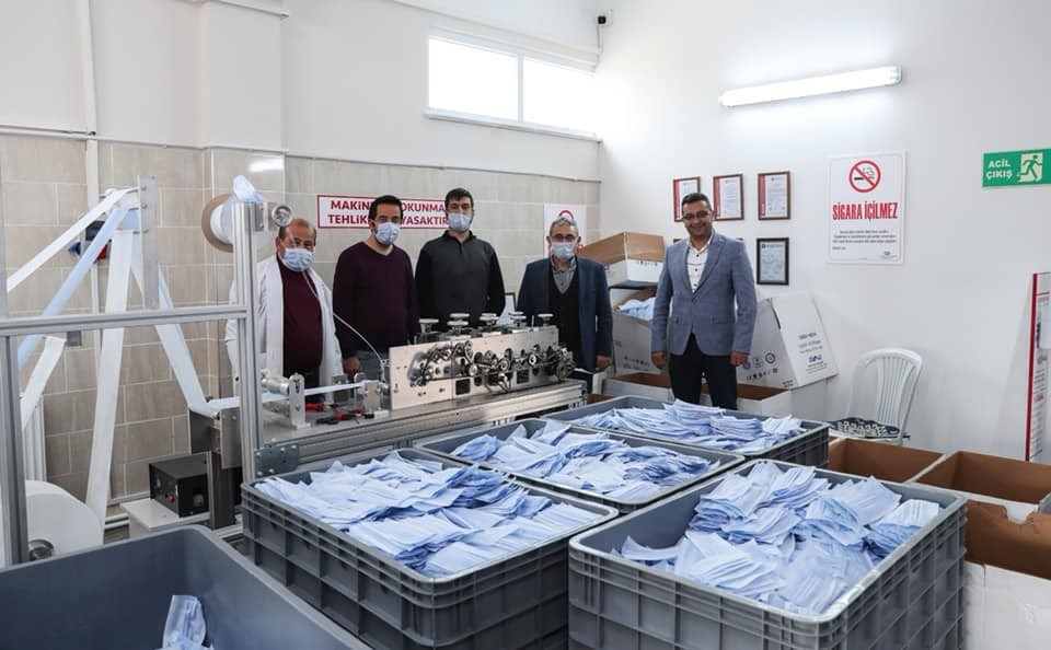 Her gün 50 bin masken 