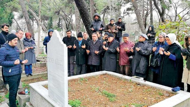 Her haliyle örnek hizmetiyle öncü