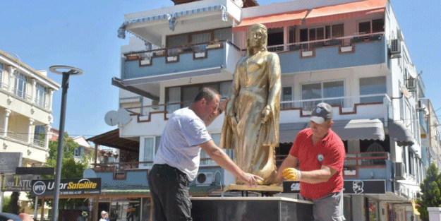 Her lüzumsuzluğun altından CHP çıkıyor: Yine heykel yaptılar