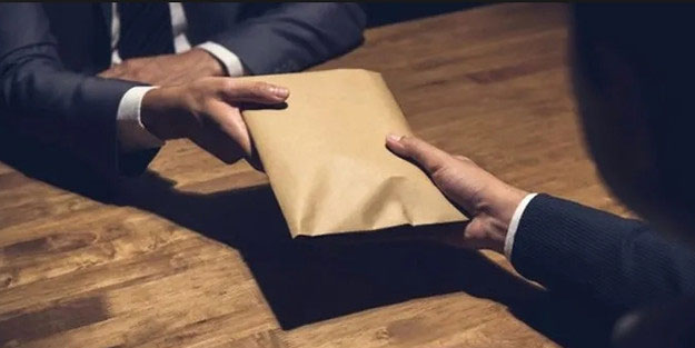 Her şeyi itiraf ettiler! Avrupa ülkesini sarsan rüşvet skandalı