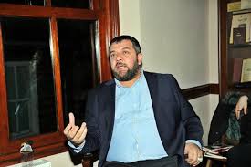 Her şeyin akla uygun olması düpedüz deliliktir! Umudunu Allah’tan gayrısına bağlayanın sonu da hüsrandır