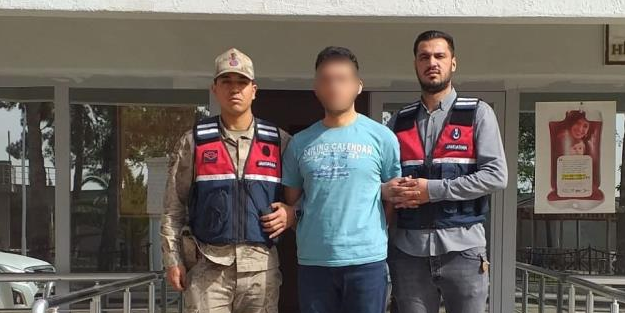 Her yerde aranan FETÖ'cü 