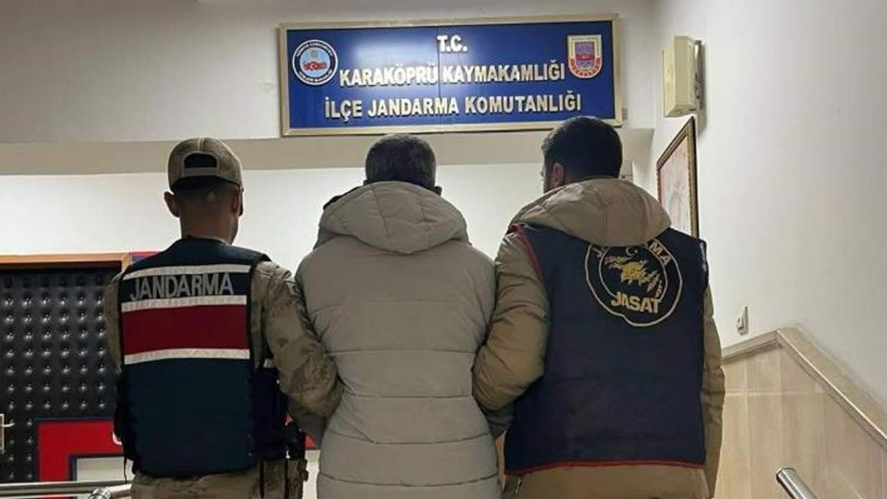 Her yerde aranan insan kaçakçısı enselendi!