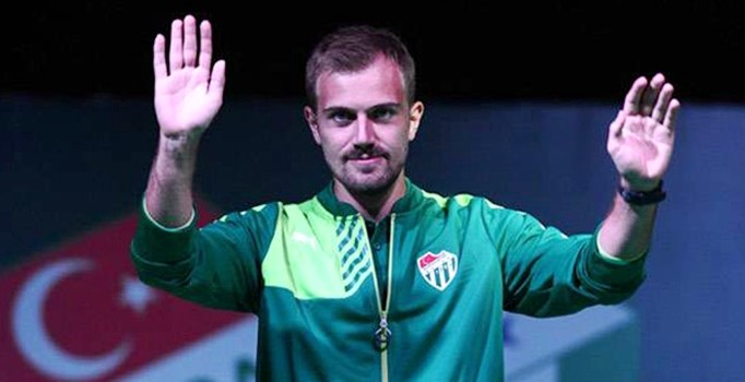 Herhangi bir kulüple anlaşamayan Günok'un geleceği belli oldu